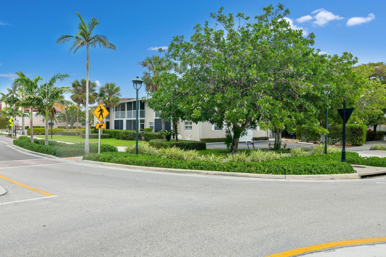 Beach Luxury 805 North North Naples 外观 照片